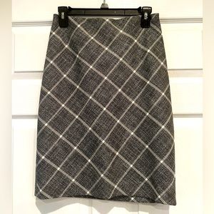 White House Black Market Skirt